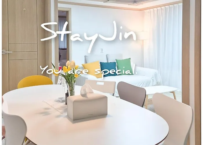 Stayjin Kachisanstation Gimpo Airportincheon Airport Yeouido Hongdae Gocheok Dome Up To 9People 4 Beds