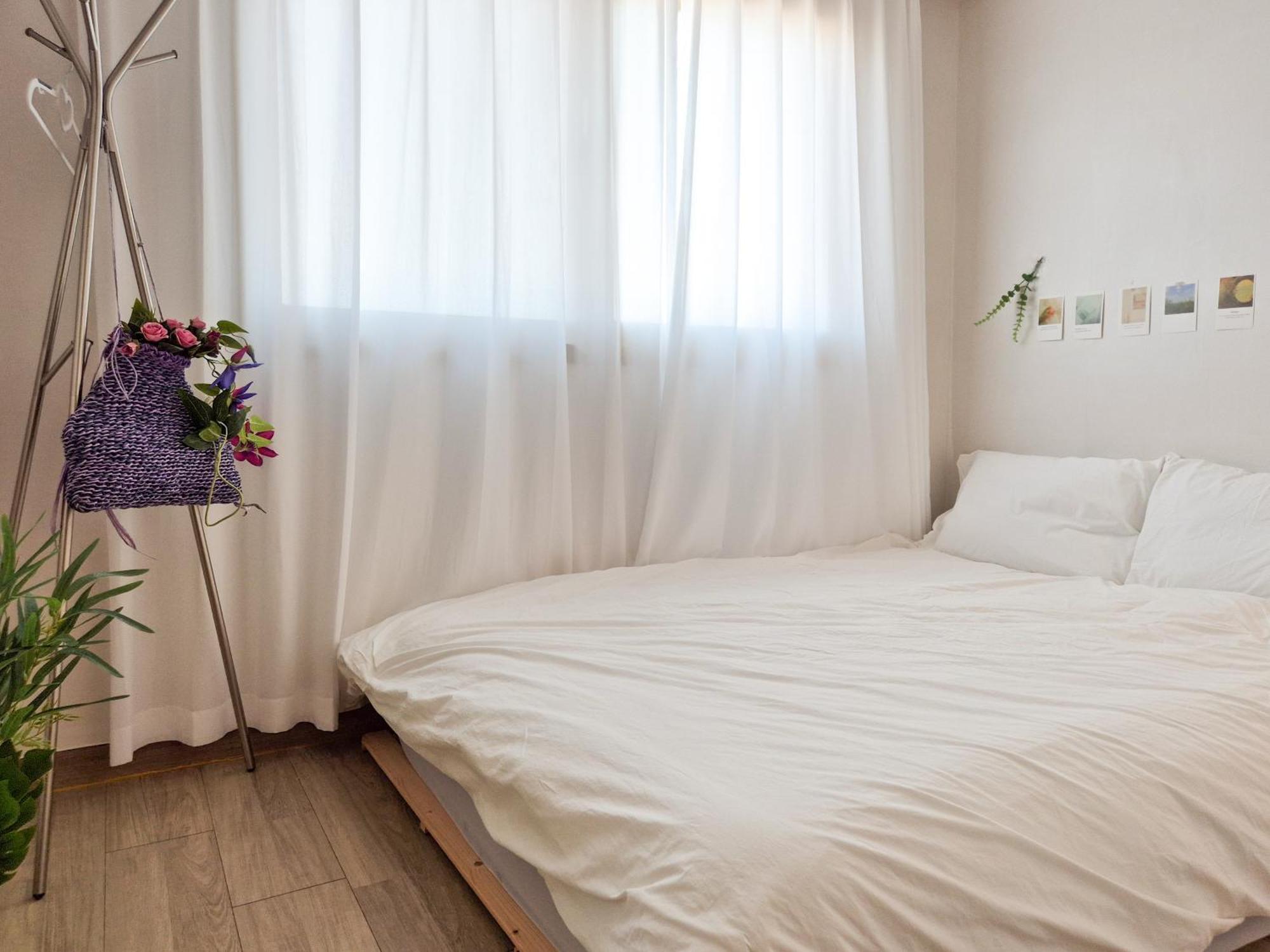 Stayjin Kachisanstation Gimpo Airportincheon Airport Yeouido Hongdae Gocheok Dome Up To 9people 4 Beds